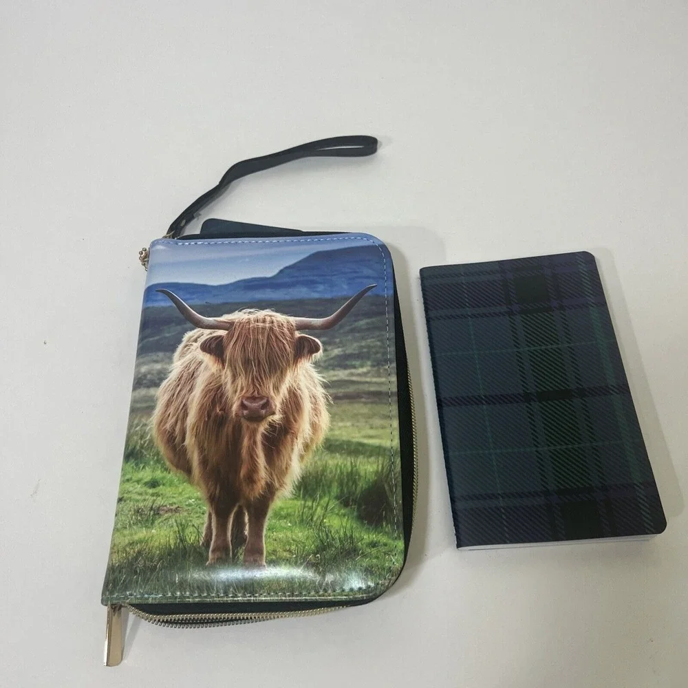 Highland‎ Cow Credit Card Holder, Small Notebook